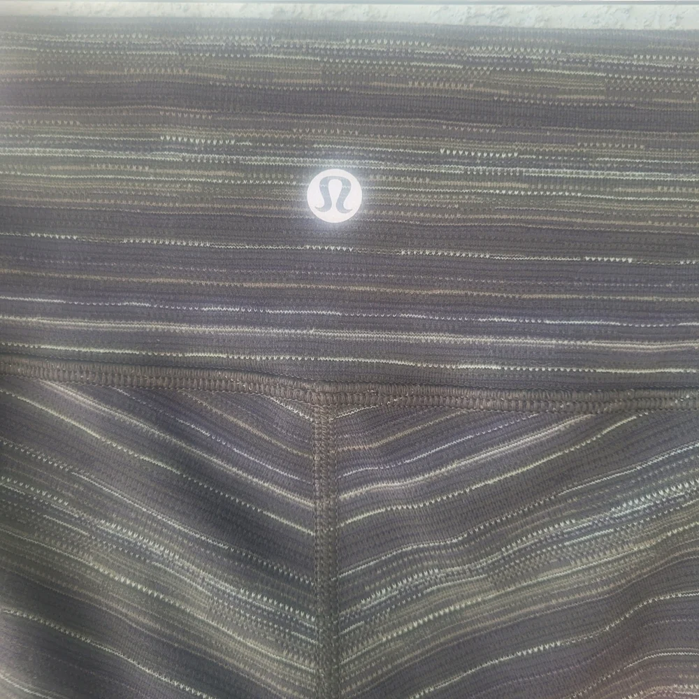Lululemon Athletica Cyber Stripe Leggings in Black and Green